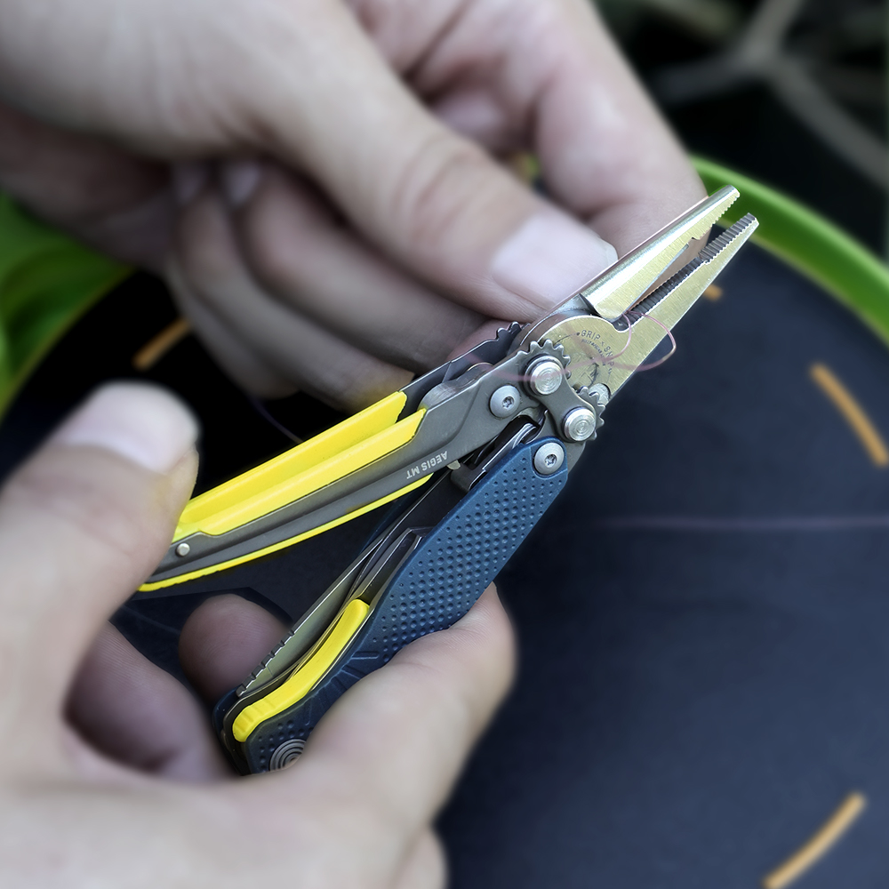 SOG 5-in-1 Aegis MT Mini tragb – Edc Carry Pliers Bewertung und Preis